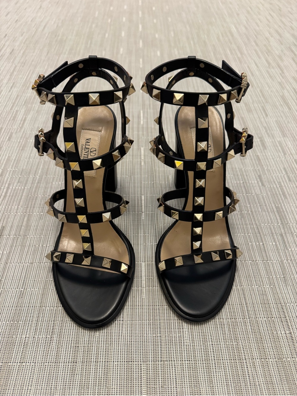 Valentino Valentino Rockstud Ankle Strap Sandal 90mm